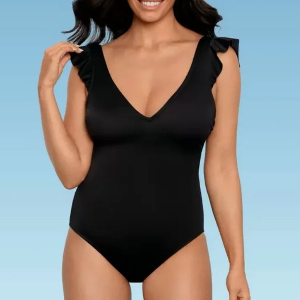 Beach Betty by Miracle Brands Black Ruffle Sleeve One Piece Swimsuit XL Slimming